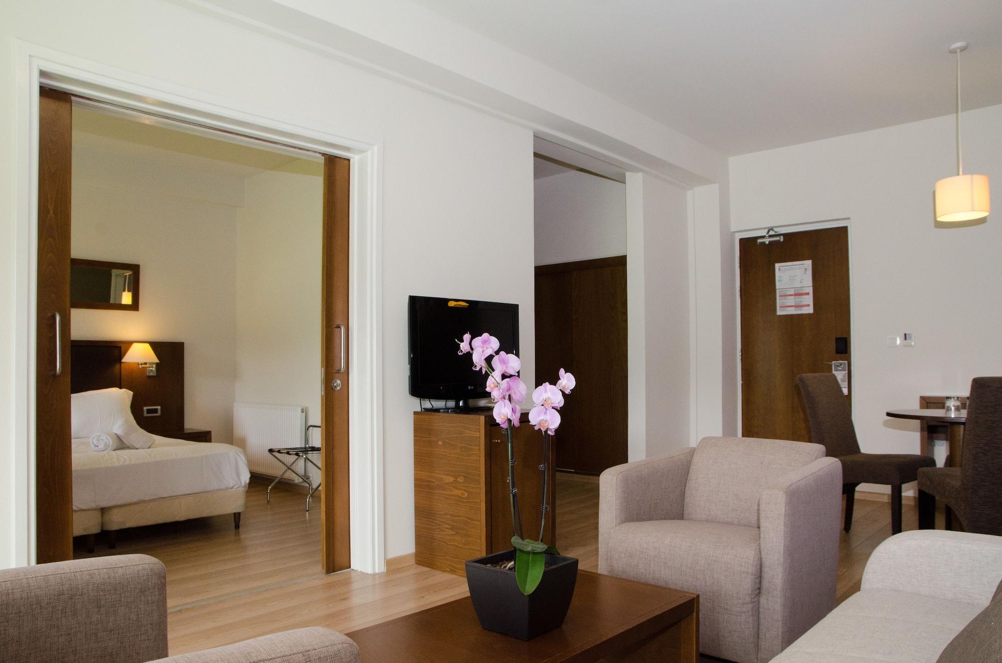 Rodon And Hotel 3*