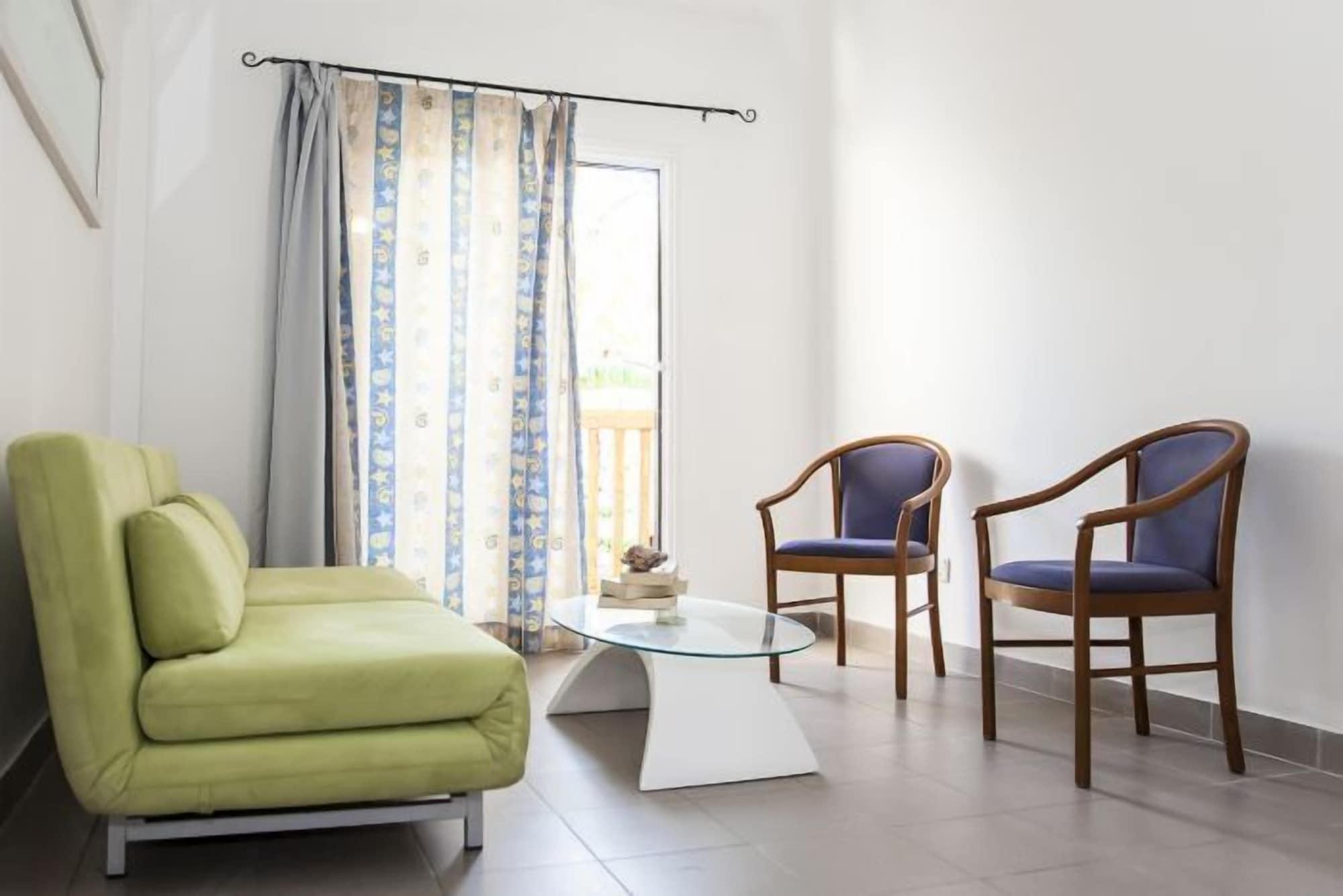 Aparthotel Alecos