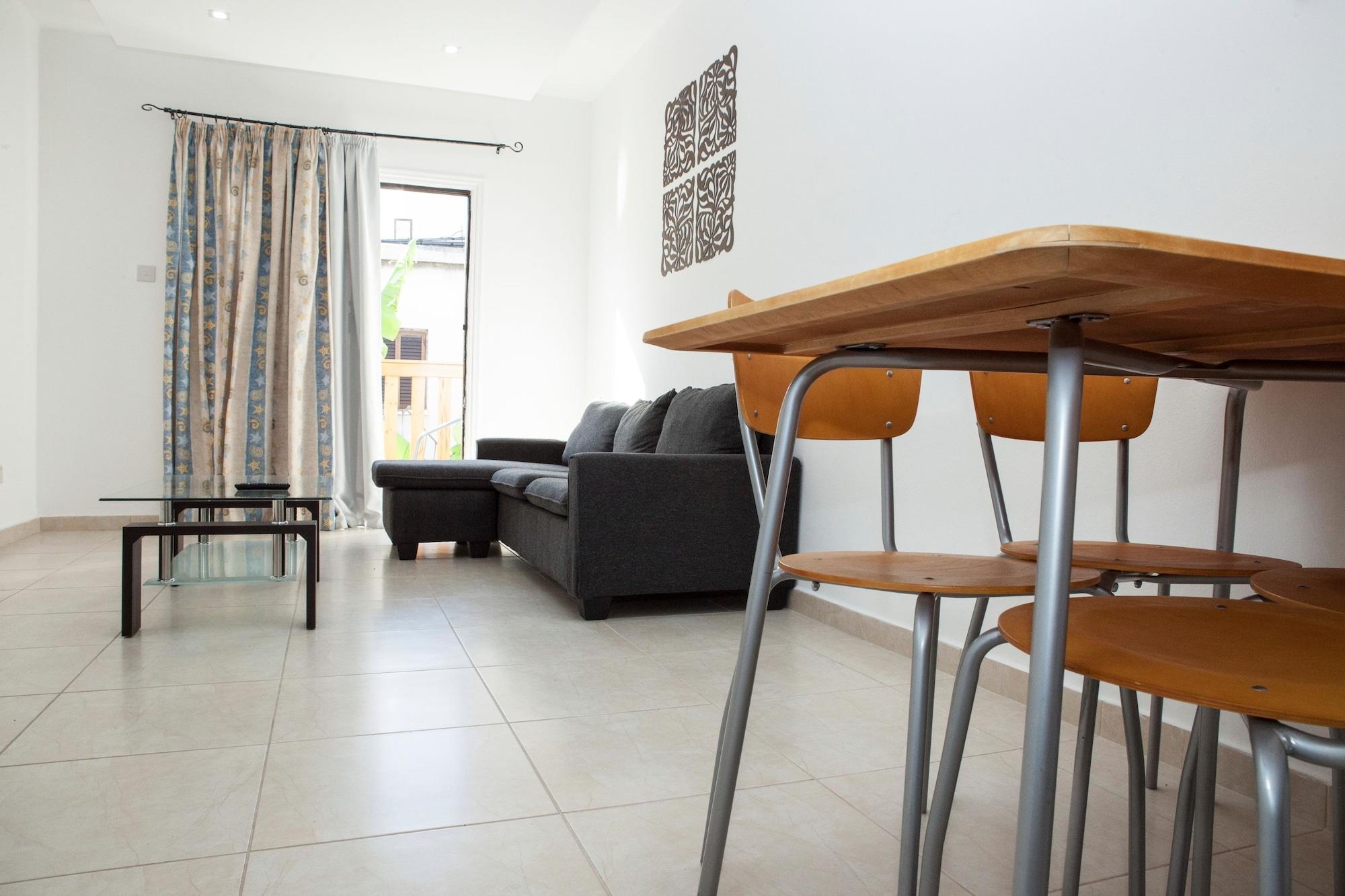 Alecos Aparthotel 3*