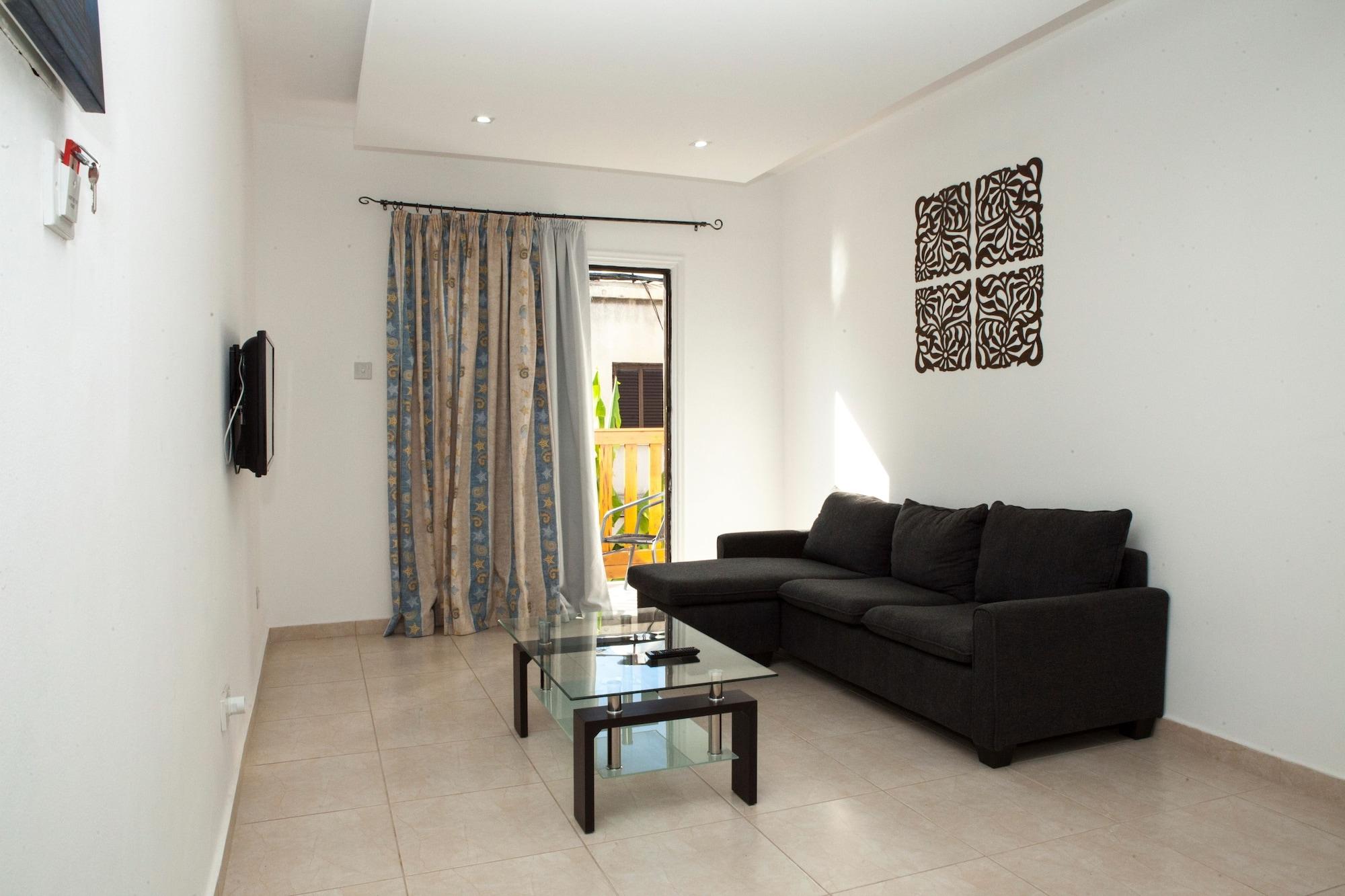 Aparthotel Alecos 3*