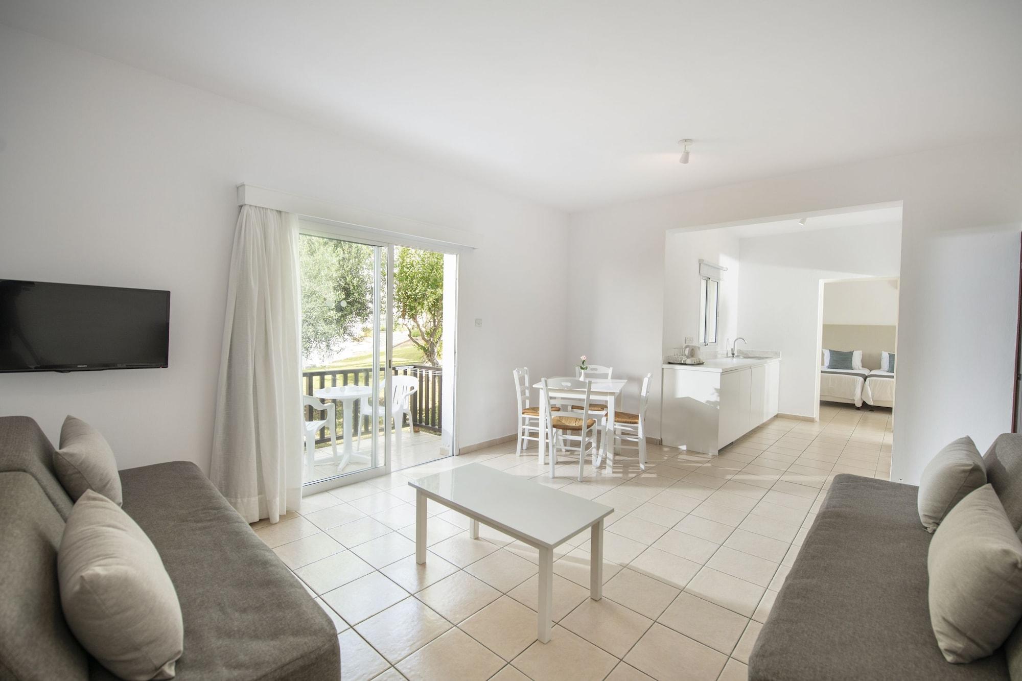 Akti & Village Hotel 4*