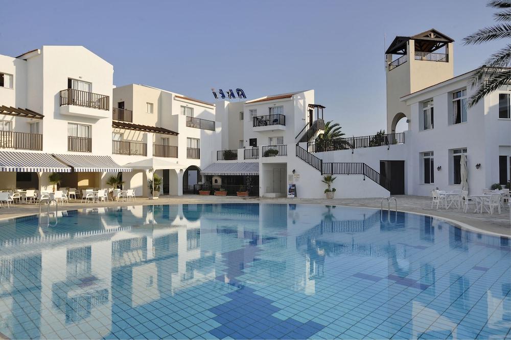Akti & Village 4* Klorakas