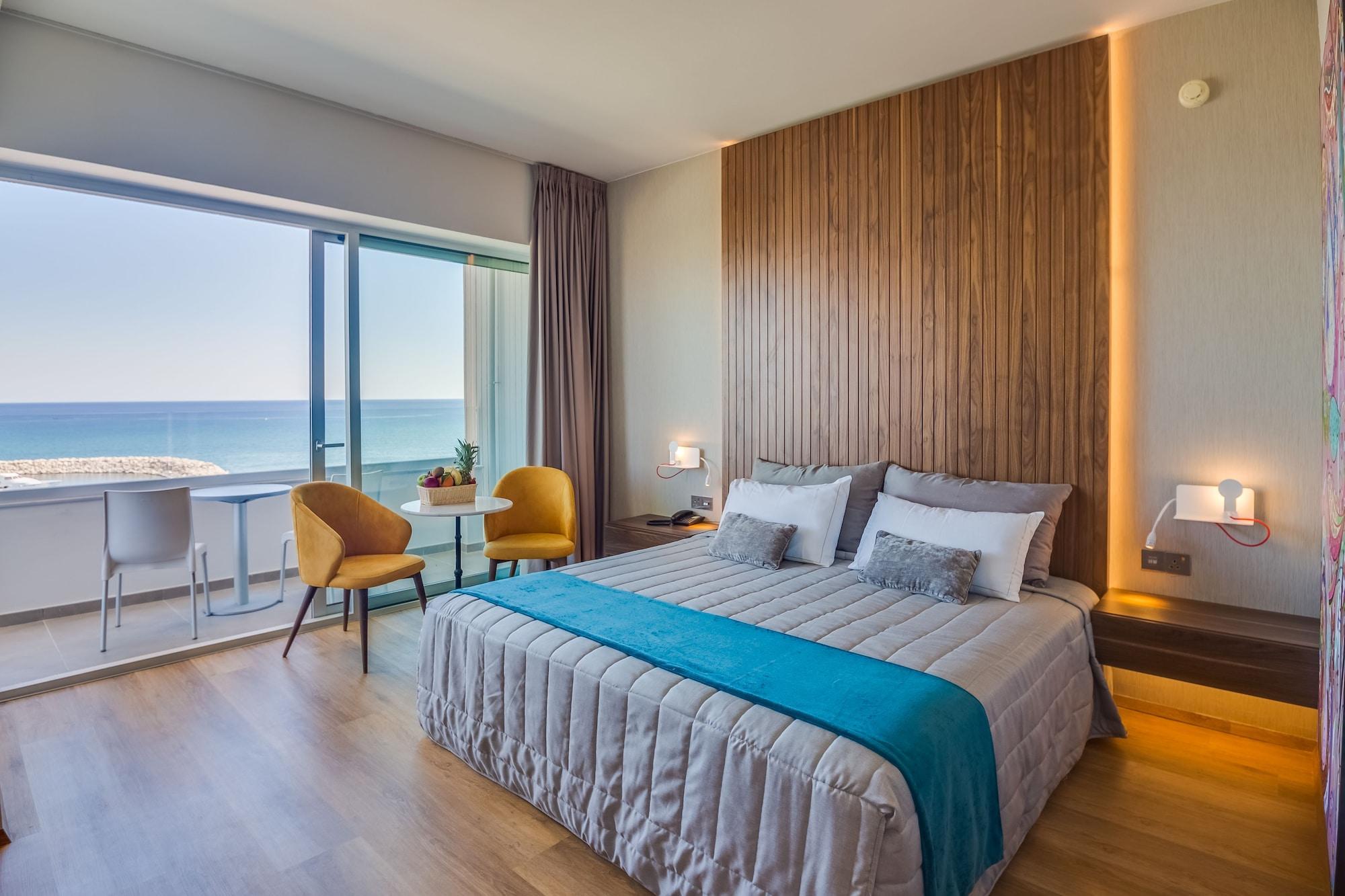 Hotel Sun Hall 4*