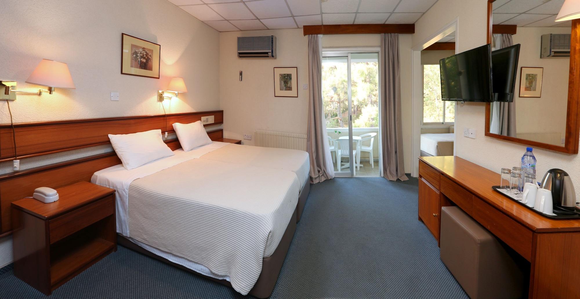 Forest Park Hotel 4*
