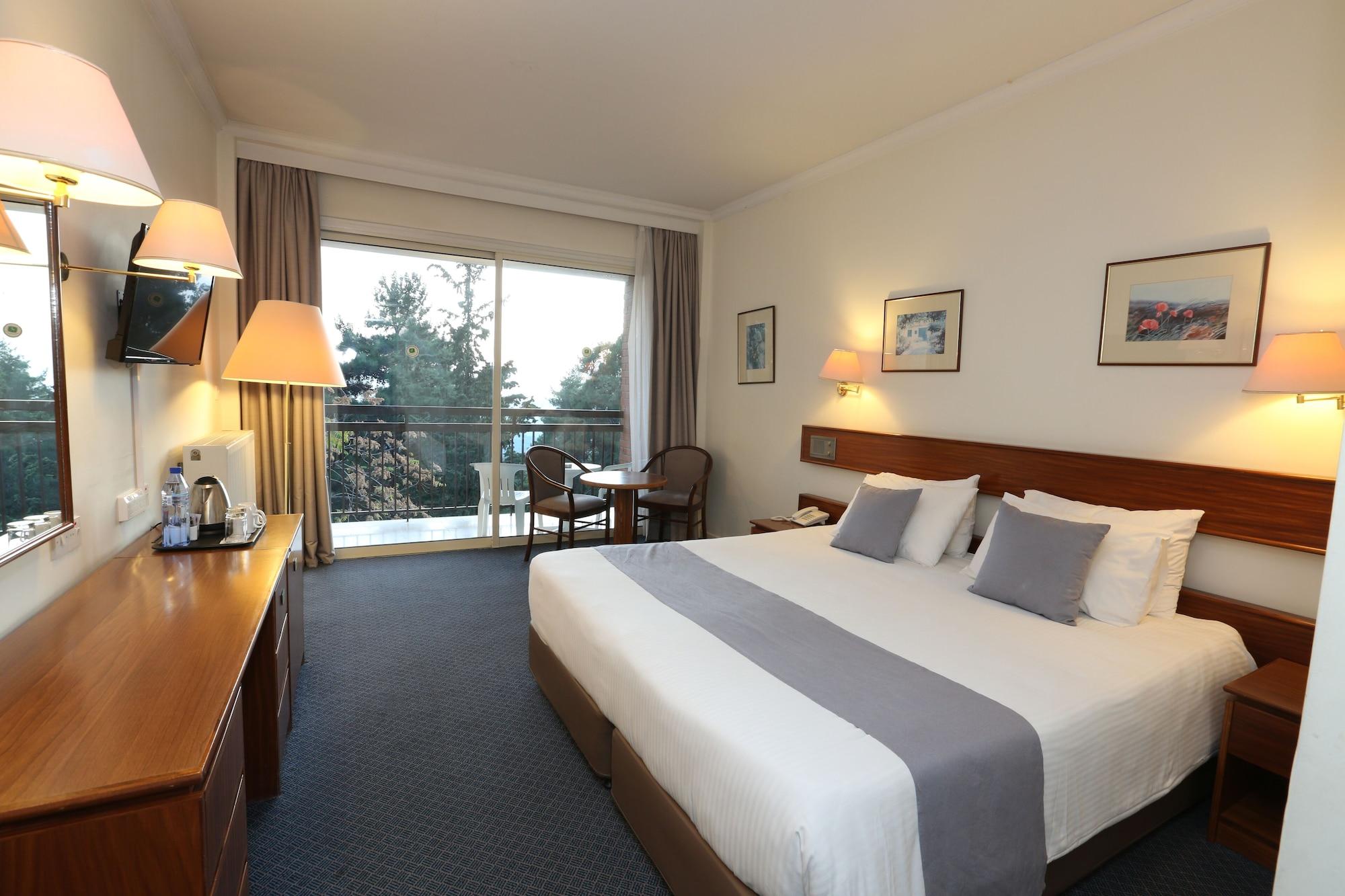 Forest Park Hotel 4*