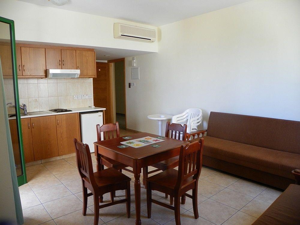 Aparthotel Sea N View Larnaca