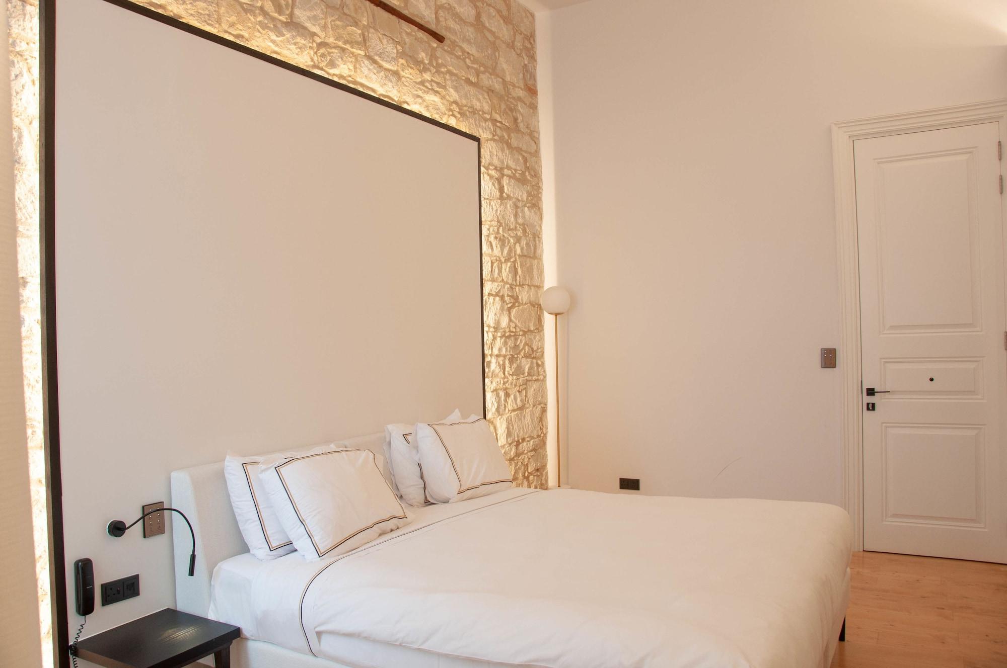 S Paul Hotel 3*