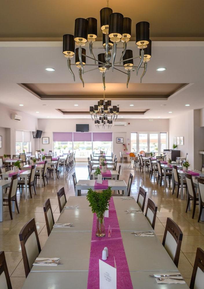 Aparthotel Kama Lifestyle 3*