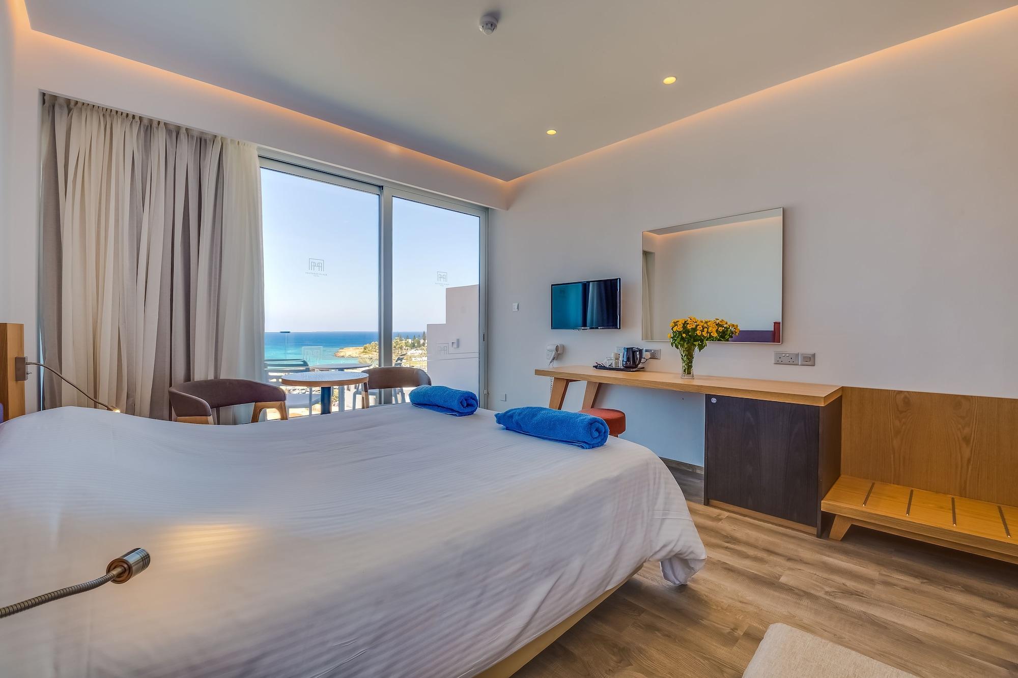 Plaza Hotel Protaras