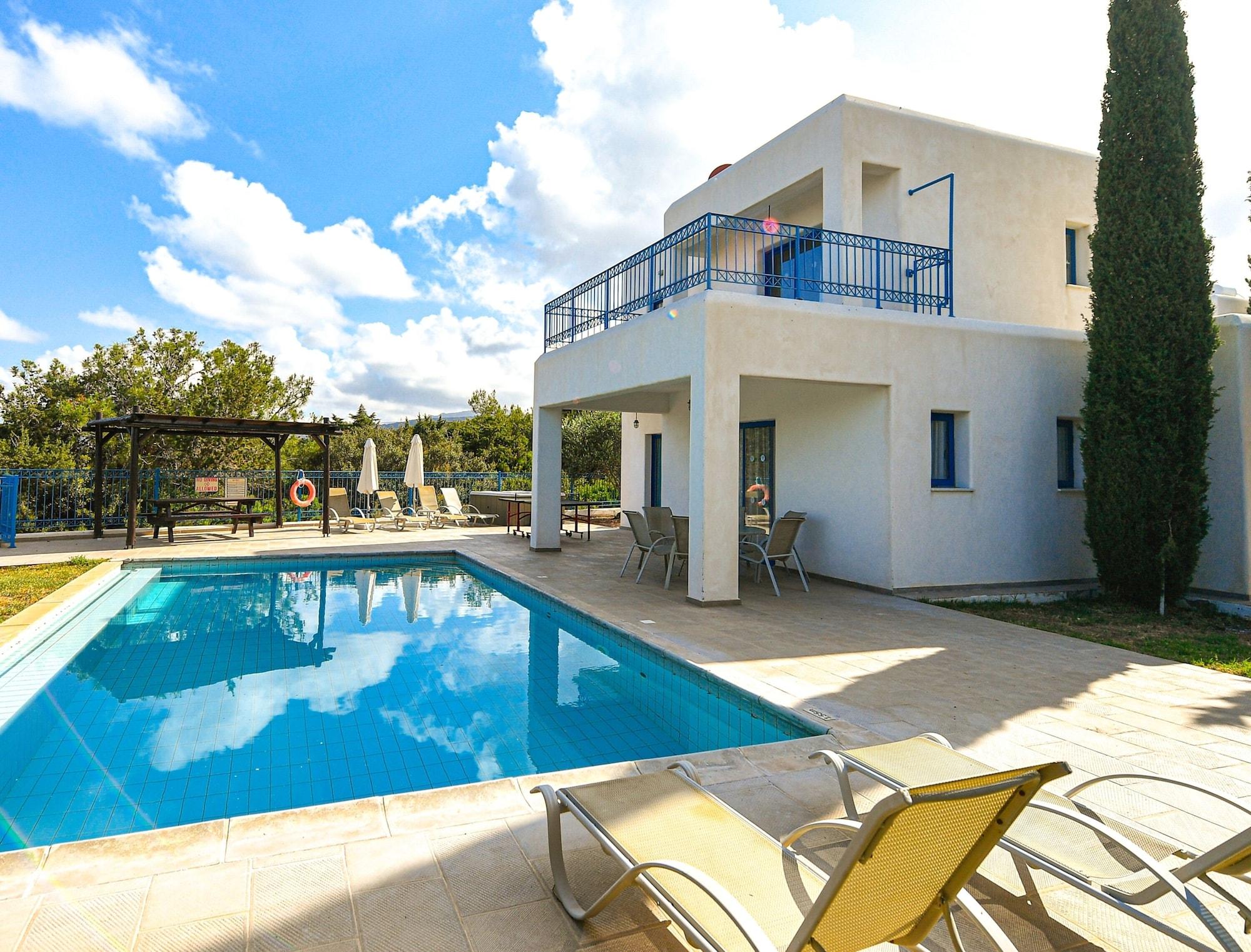 Sanders Azzurro * Paphos