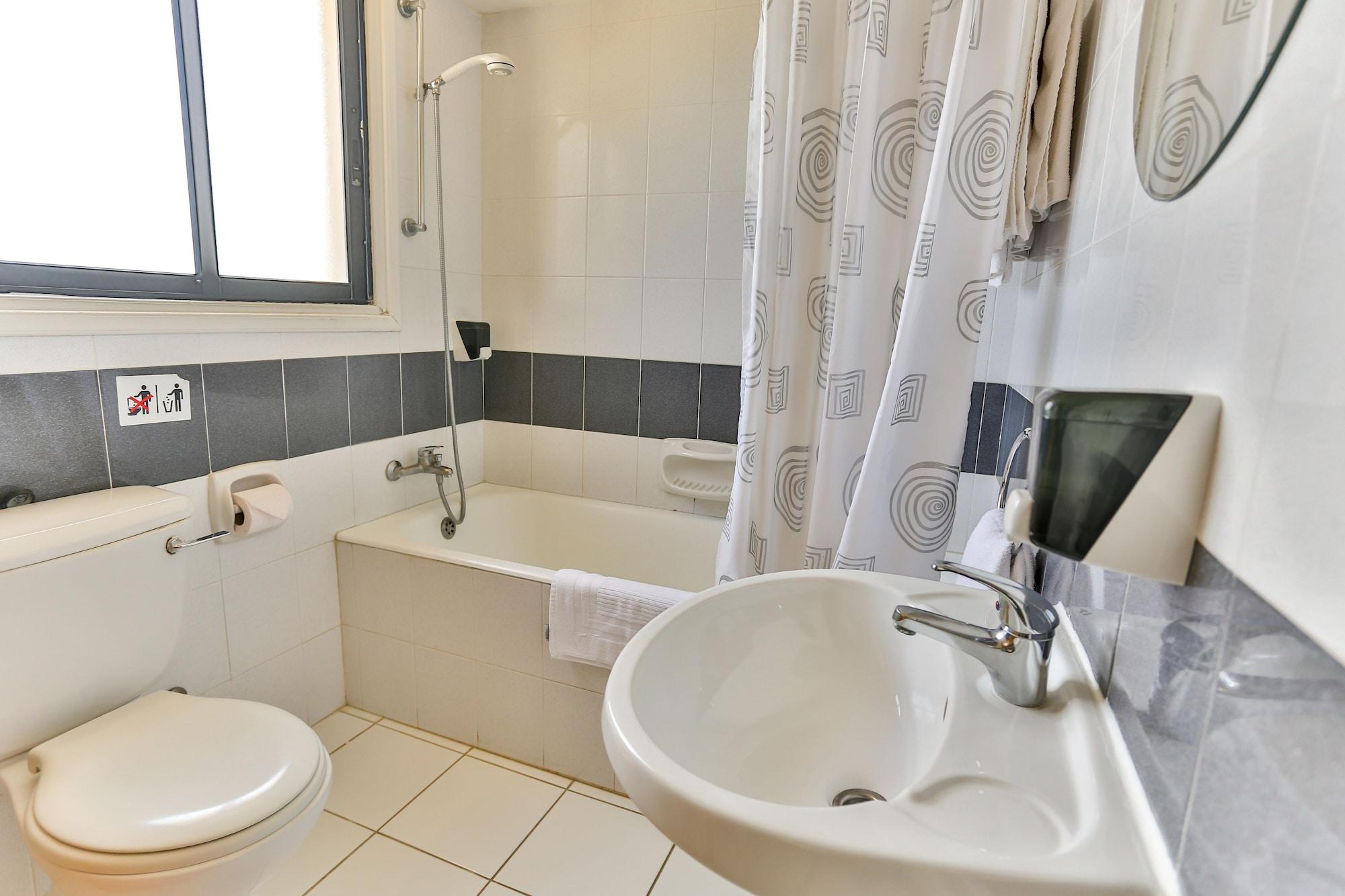 Tavros Aparthotel 3*