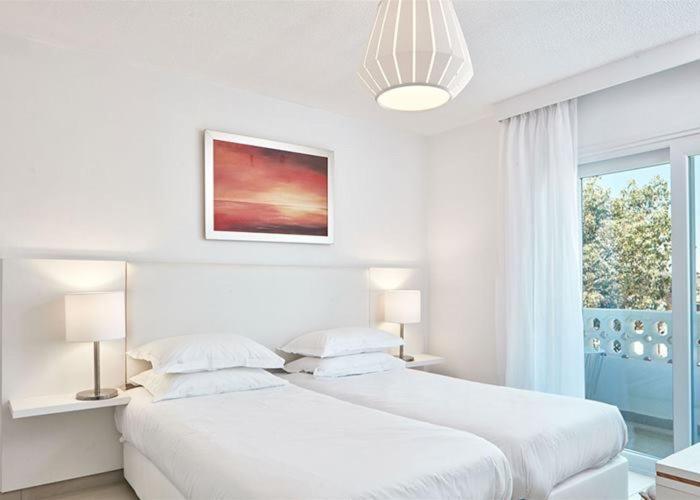 So Aparthotel