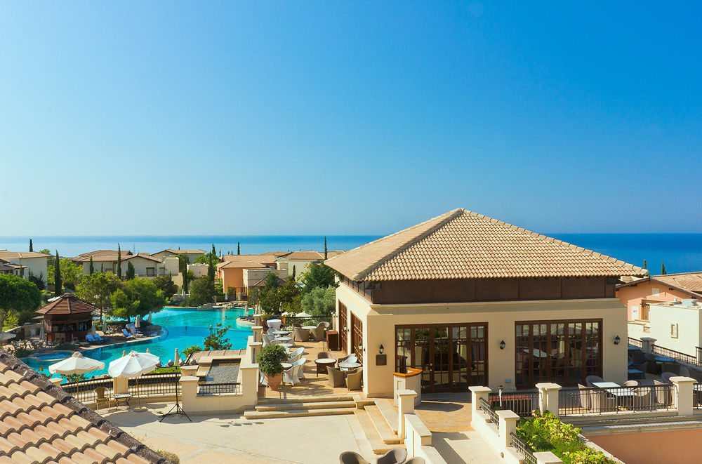 Aphrodite Hills Resort 5*
