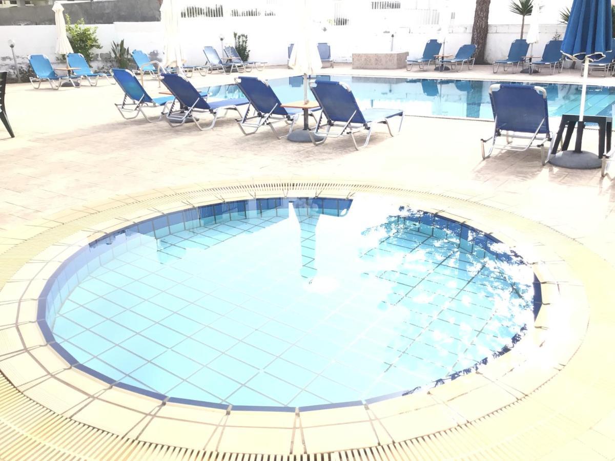 Aparthotel Florea