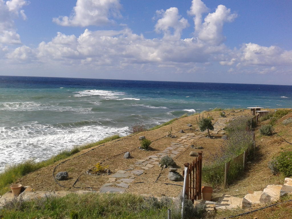 Villa Beach Pantheon Pomos
