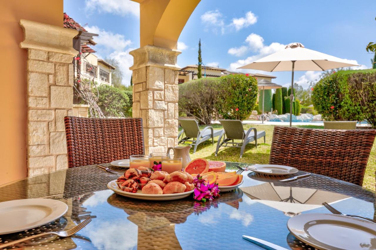 Apartment 2 Bedroom Asulon With Communal Pools, Aphrodite Hills Kouklia
