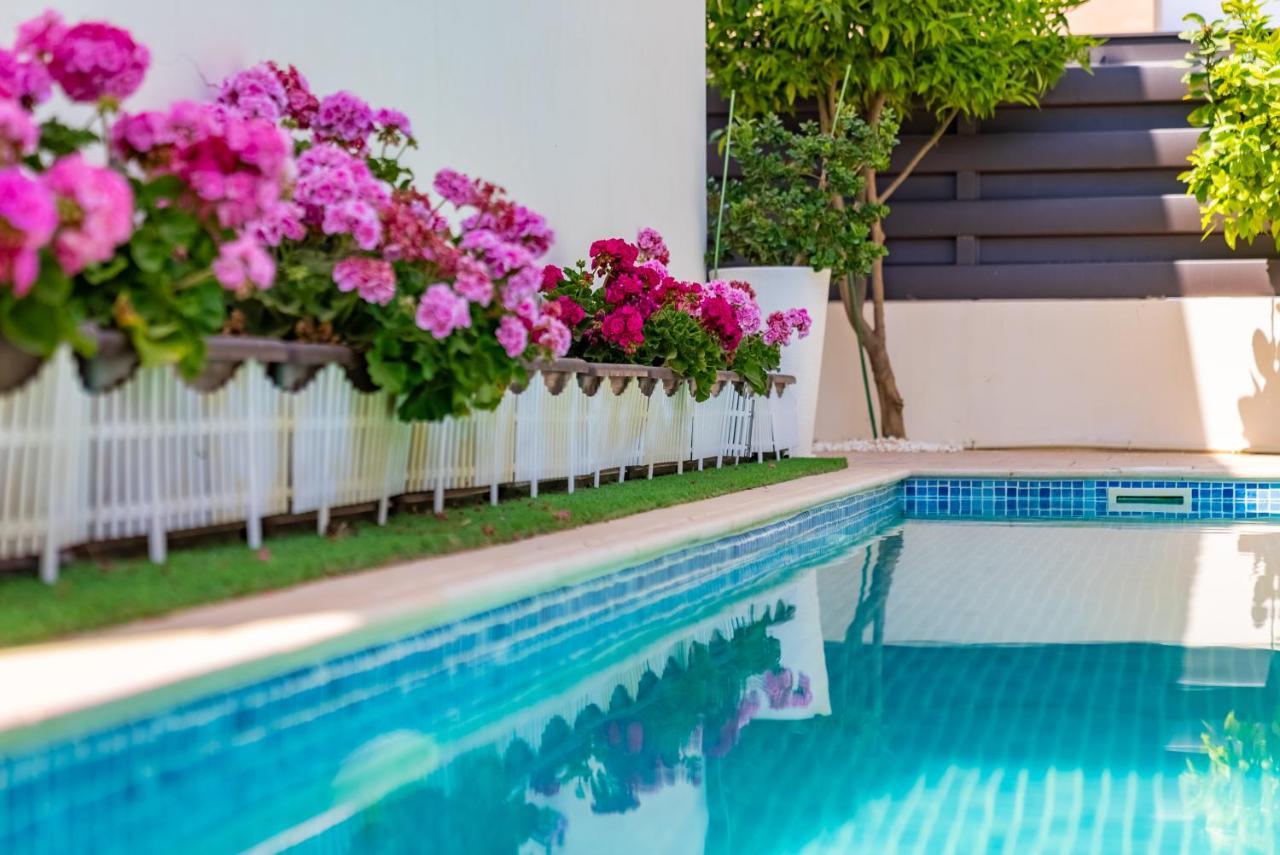 Carina For 6 Persons * Paralimni