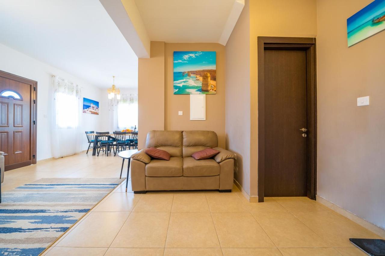 Villa Carina For 6 Persons