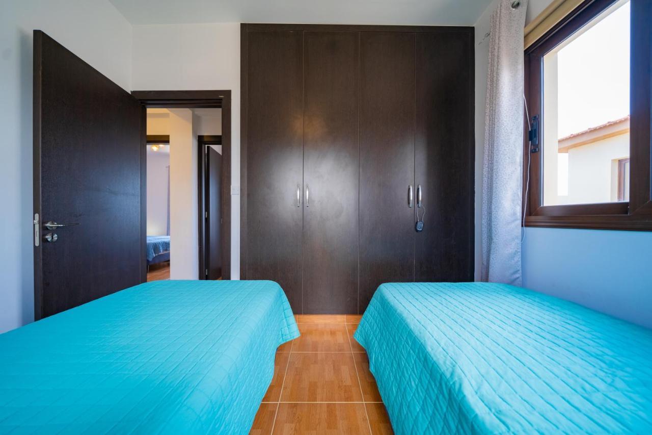 Carina For 6 Persons Villa Paralimni