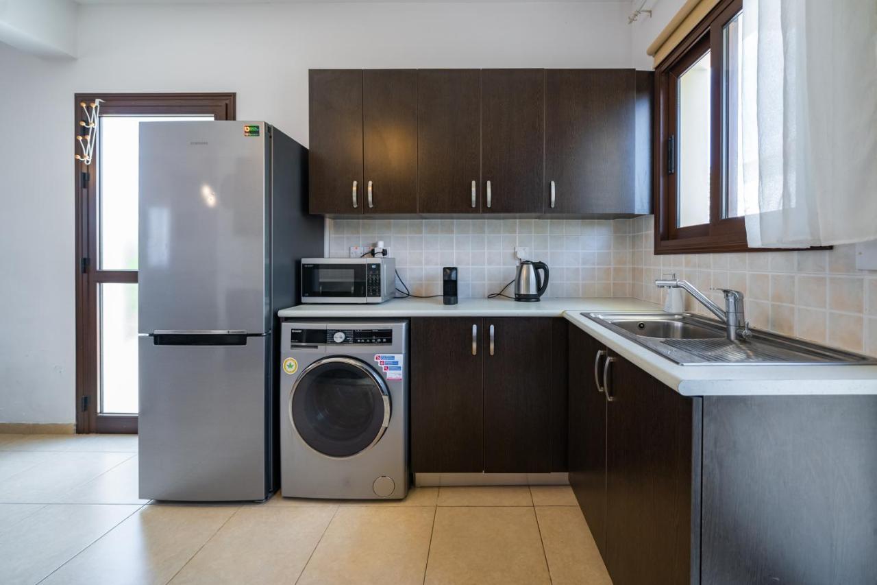 Carina For 6 Persons * Paralimni