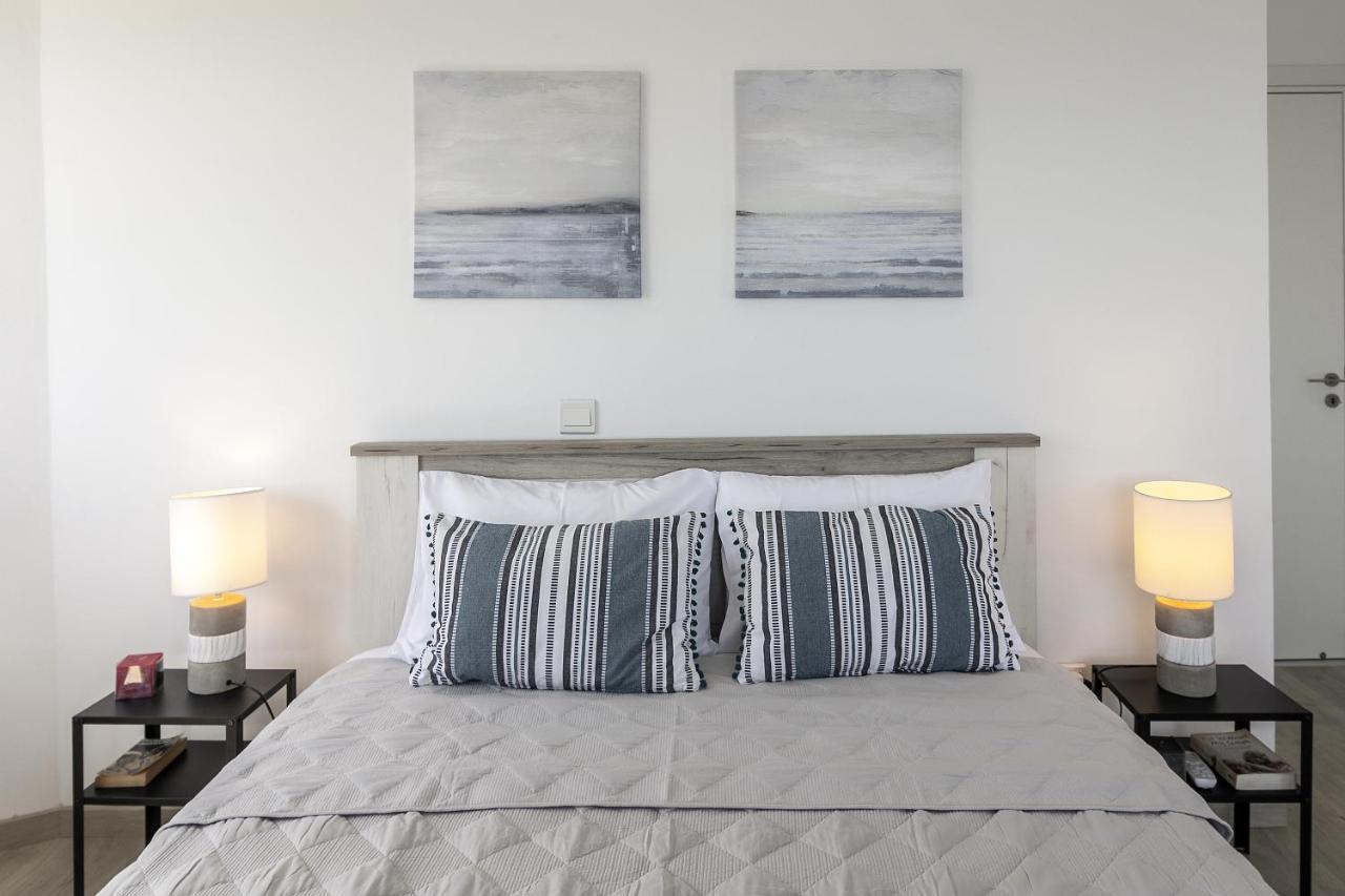 Lovely 3-bedroom In Prokymea Court Apartamento *