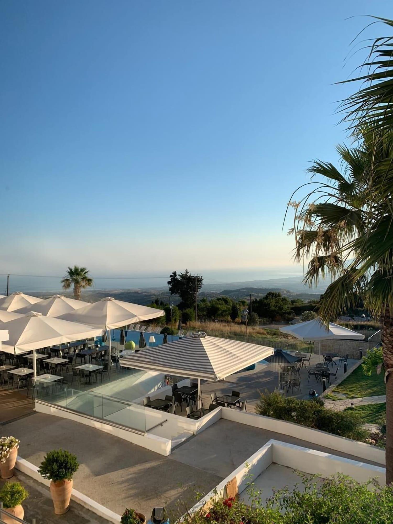 Droushia Heights 4*