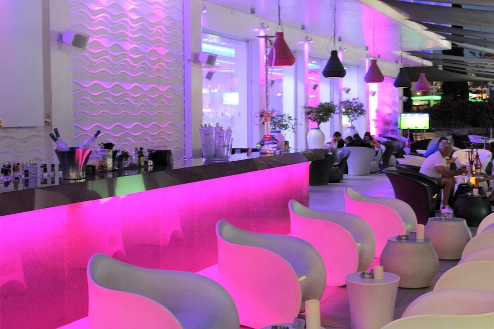 Hotel River Rock 3*