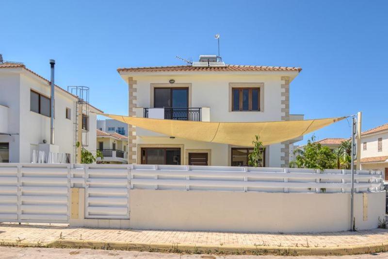Villa Victoria Blue Paralimni