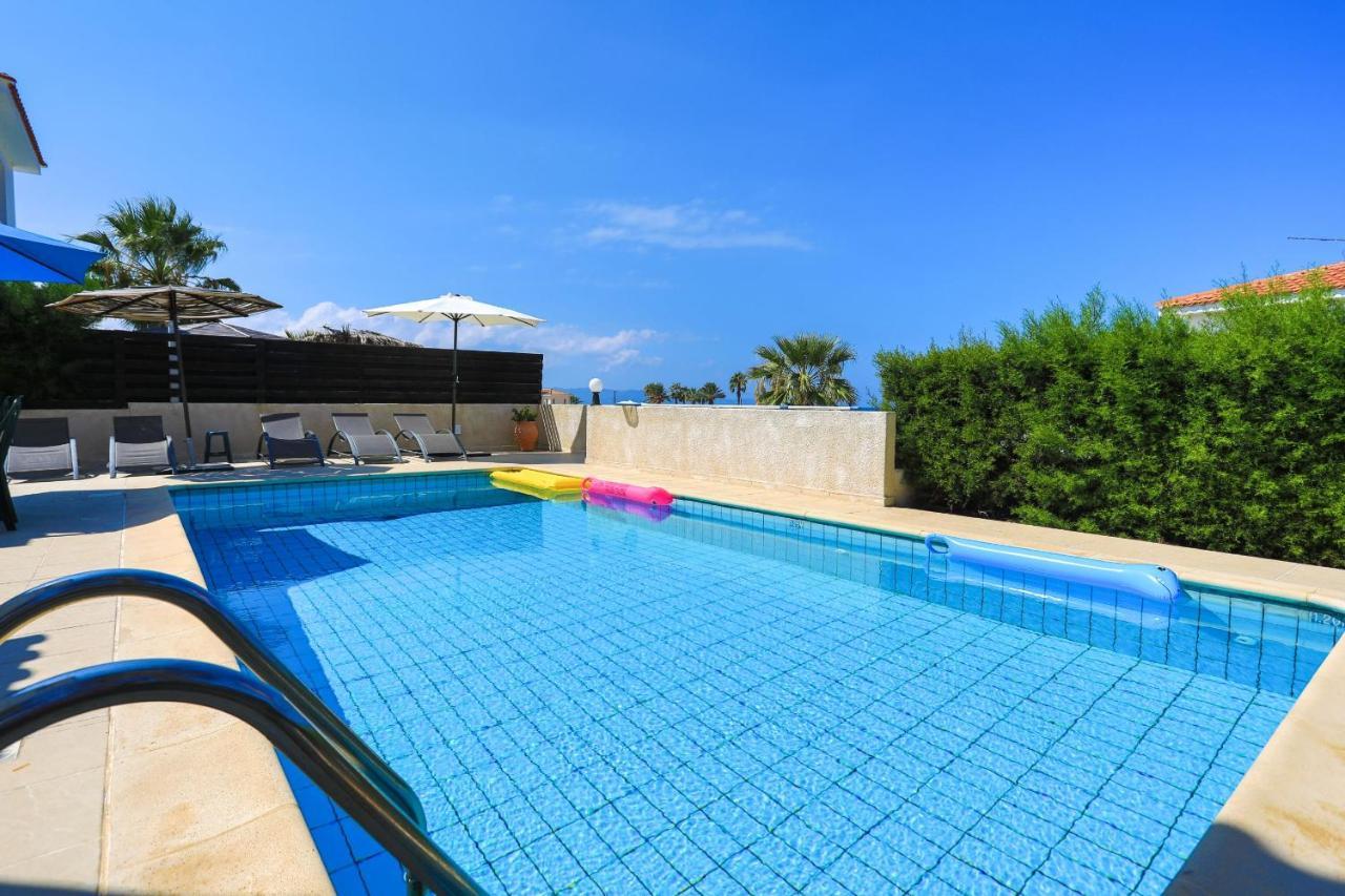 Villa Sandy Coast Petunia Argaka