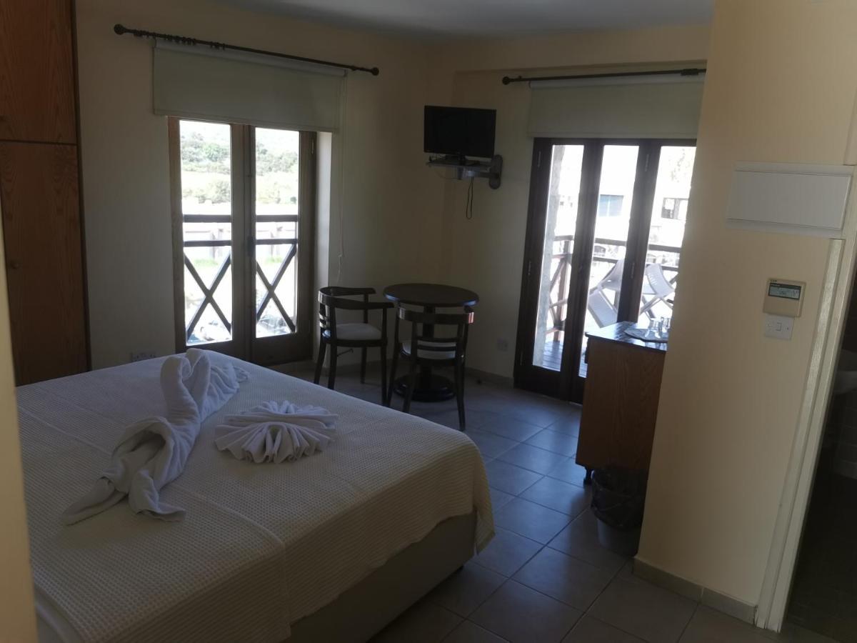 Hotel Y & P