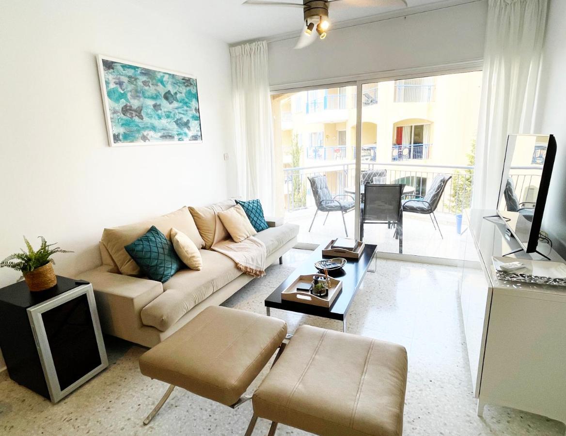 Direct Sea View & Quality Bed - Kings Palace 1 Bed Paphos