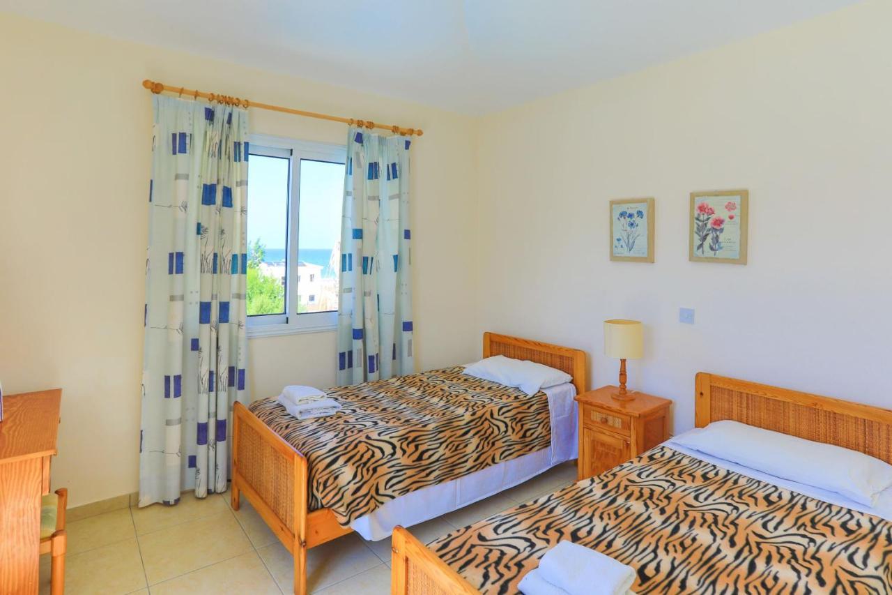 Villa Sandy Coast Petunia