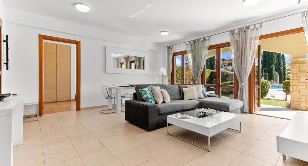 Pool Side Ground Floor Bf02 - Theseus Village, Aphrodite Hills * Kouklia