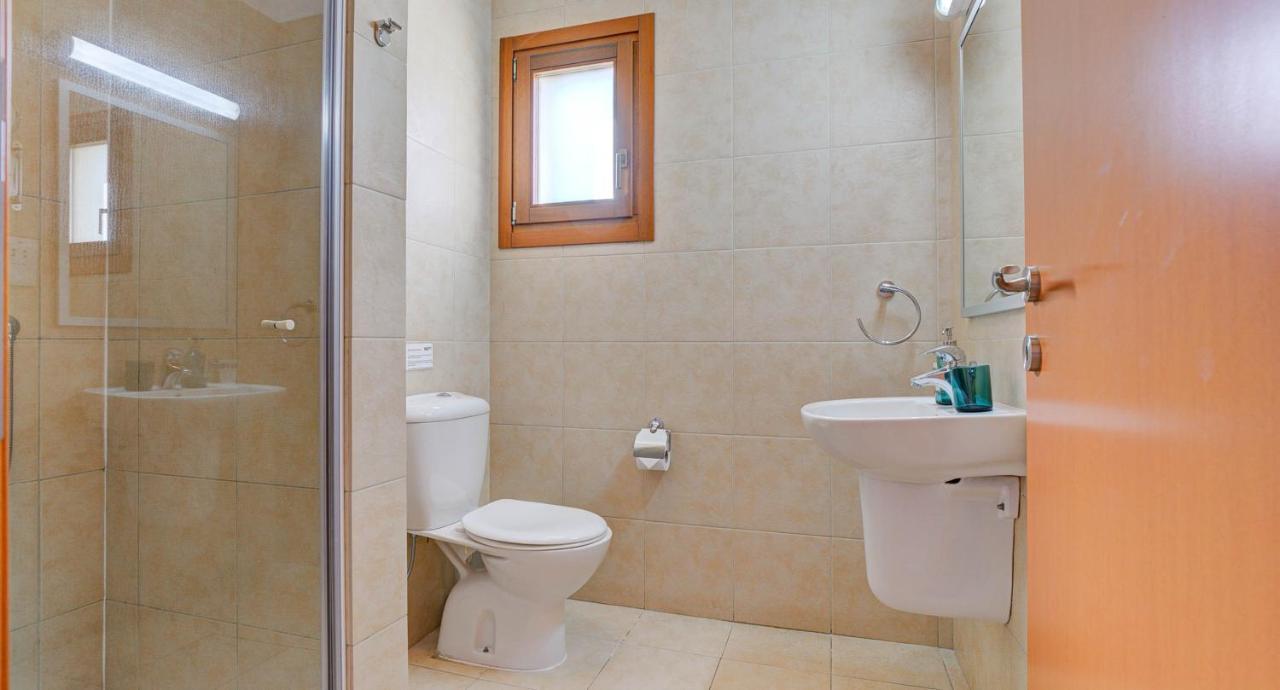 Pool Side Ground Floor Bf02 - Theseus Village, Aphrodite Hills Apartment Kouklia