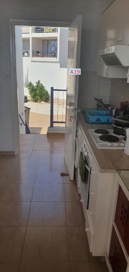 Evros & Coral Bay Seaview Apartment *