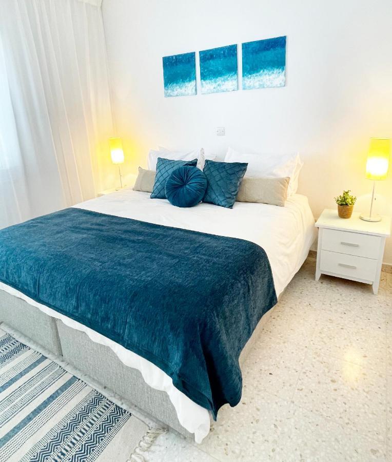 Direct Sea View & Quality Bed - Kings Palace 1 Bed * Paphos
