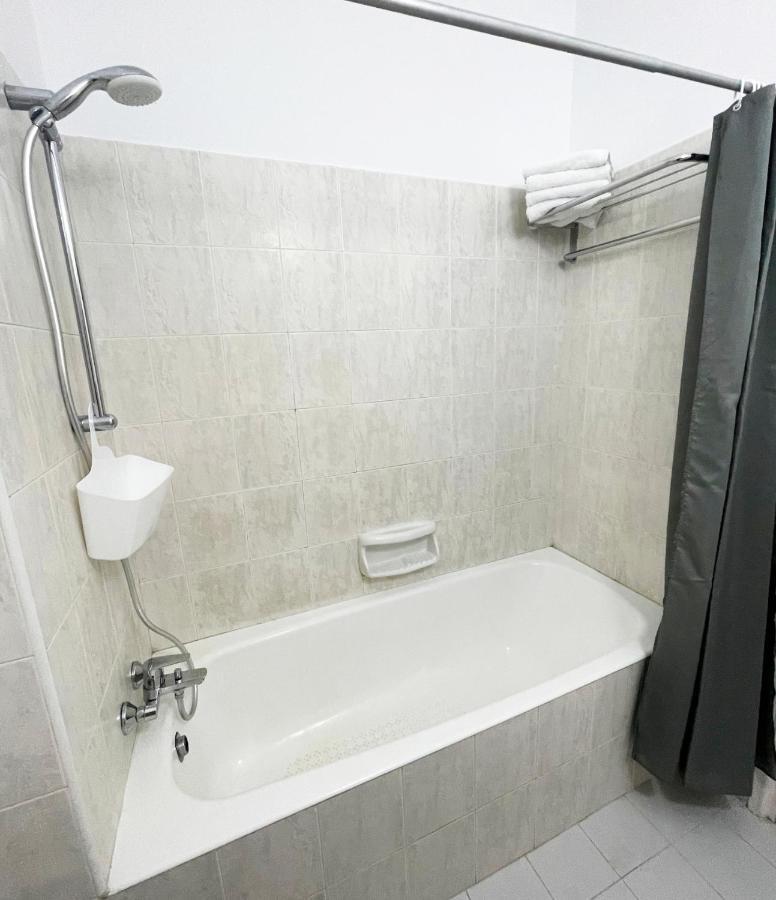 Direct Sea View & Quality Bed - Kings Palace 1 Bed Paphos