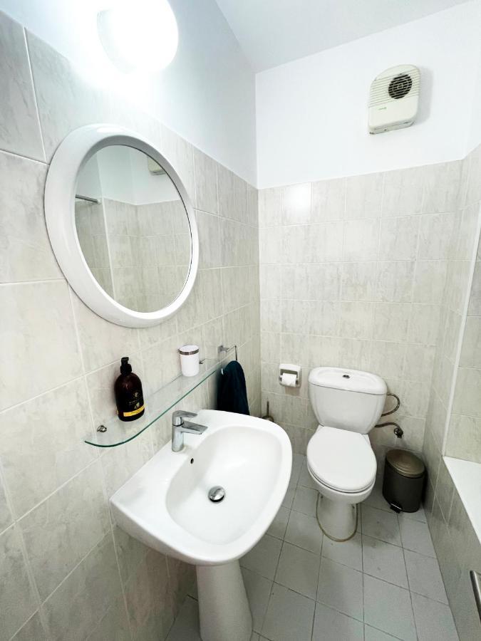 Direct Sea View & Quality Bed - Kings Palace 1 Bed * Paphos