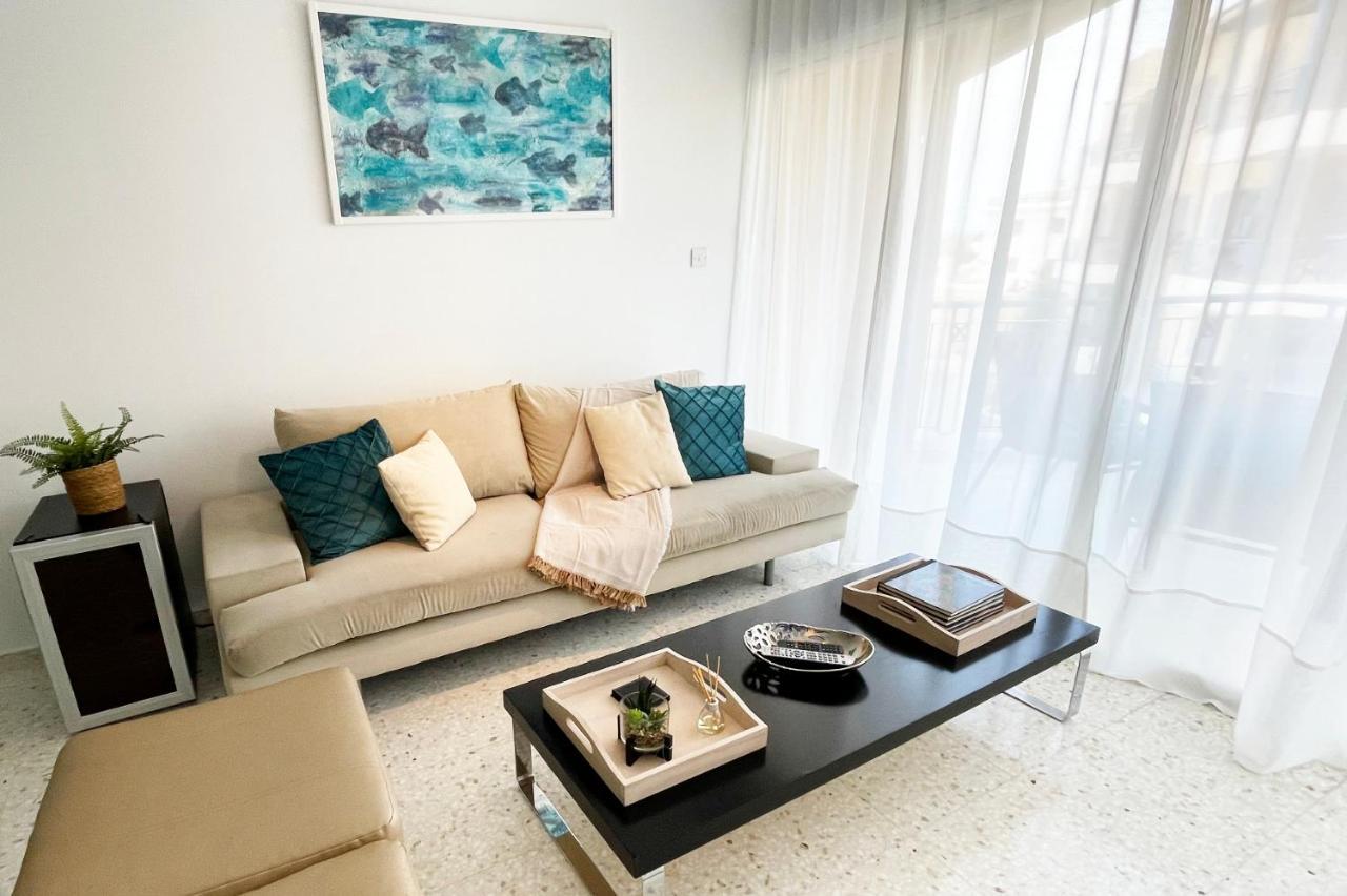 Direct Sea View & Quality Bed - Kings Palace 1 Bed * Paphos