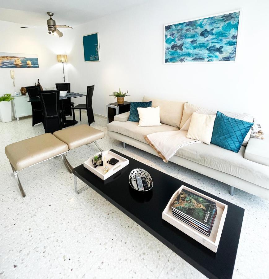 Direct Sea View & Quality Bed - Kings Palace 1 Bed Apartment Paphos
