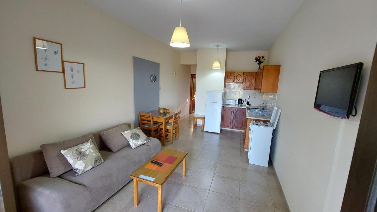 Droushia Holiday Apartment