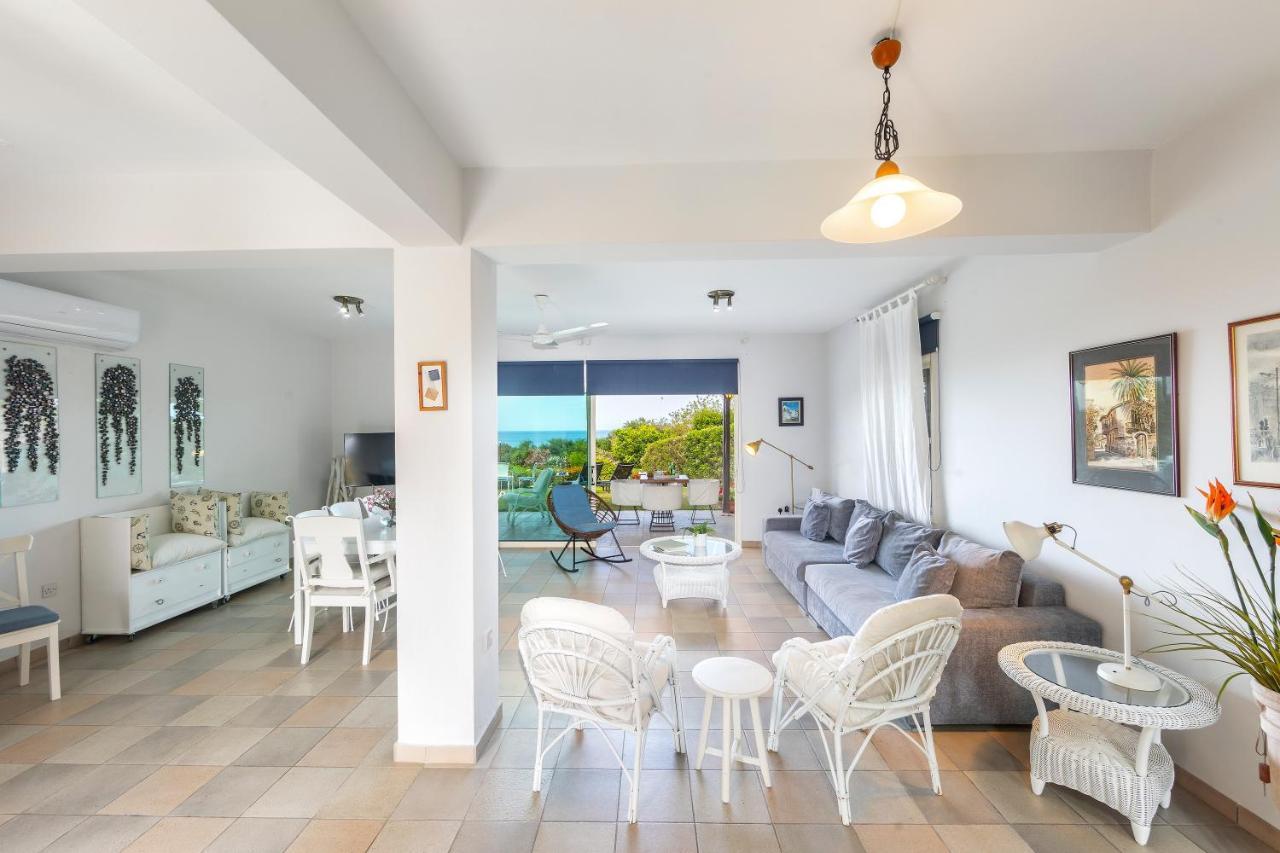 Sirina Waterfront Villa