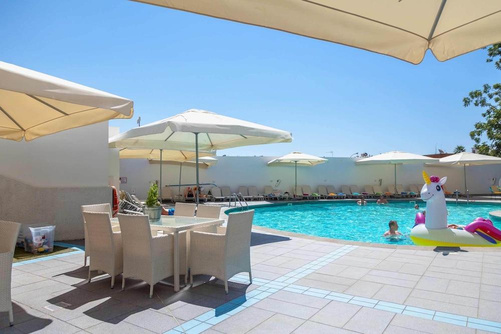 Hotel Tsanotel