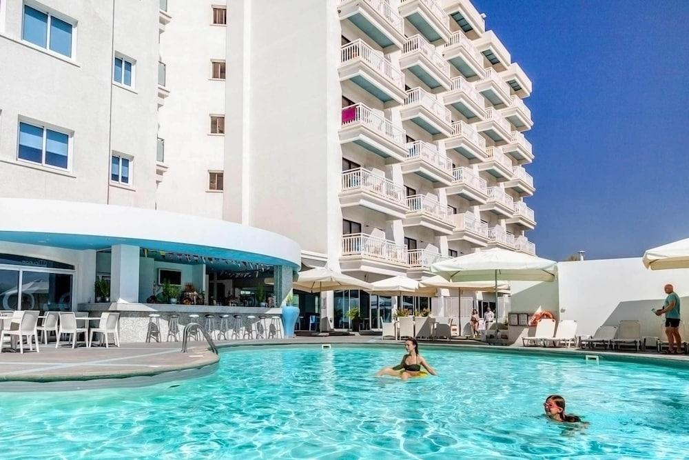 Tsanotel Hotel Limassol