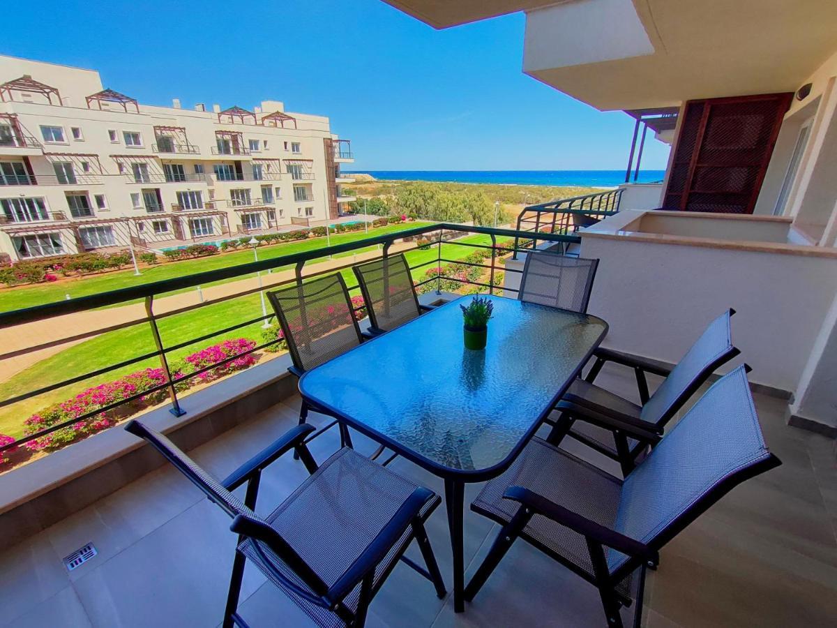 Relaxing Beachfront Apartment