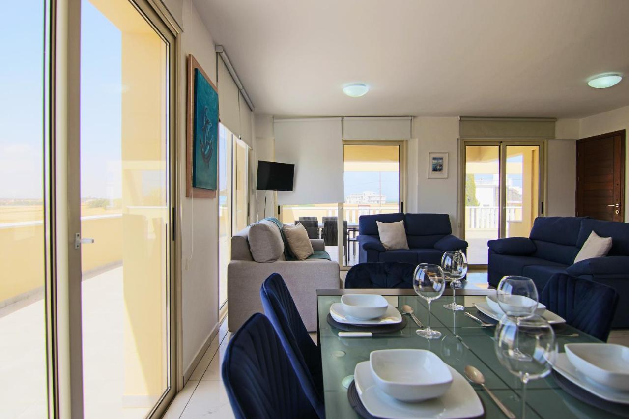 Seaside Luxury Flat Apartment