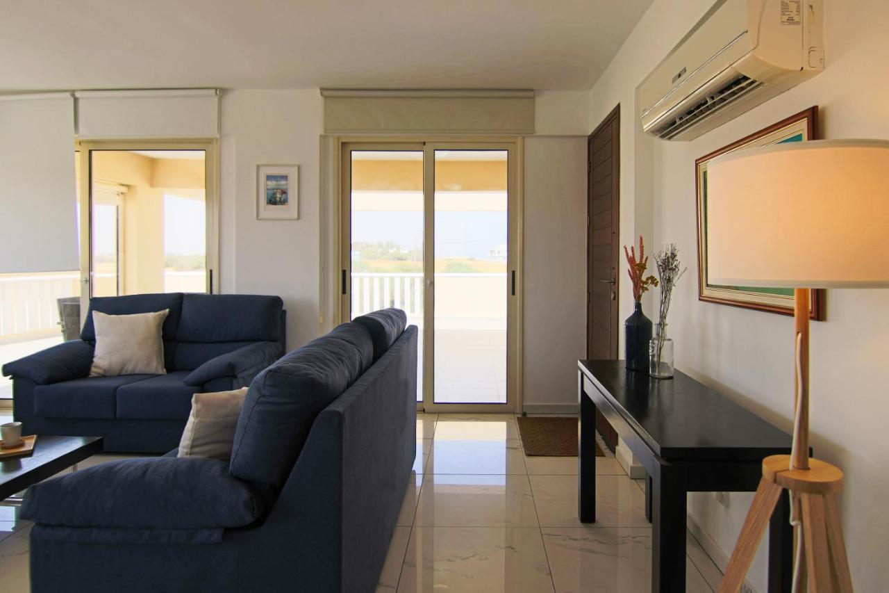 Seaside Luxury Flat Apartment Perivolia
