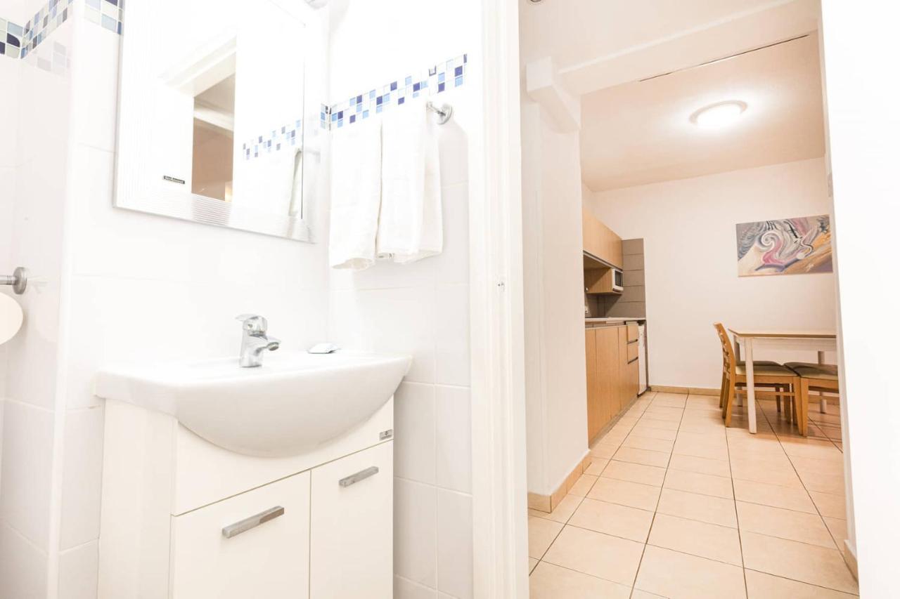 Aparthotel Vrissaki