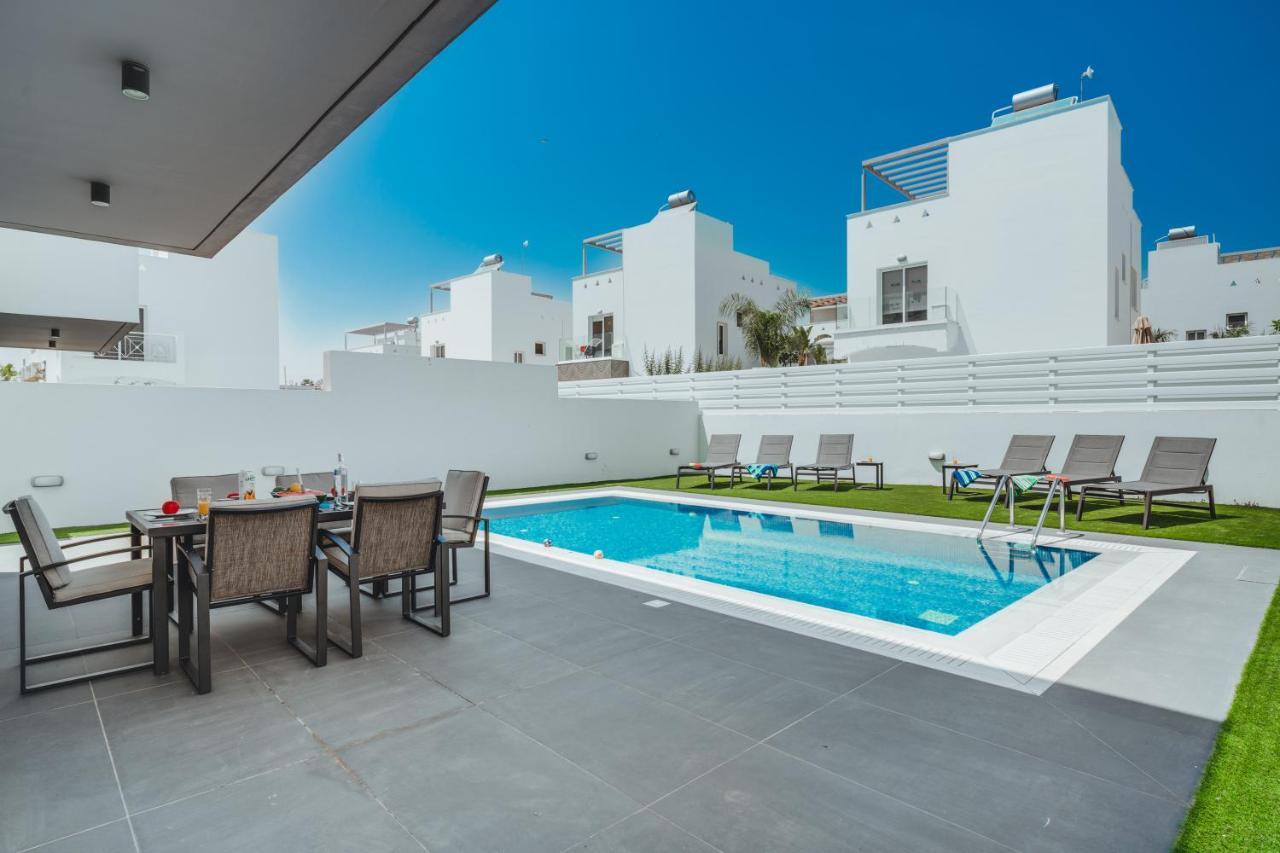 In Style In Modern 3 Bedroom Near Nissi & Square Agia Napa
