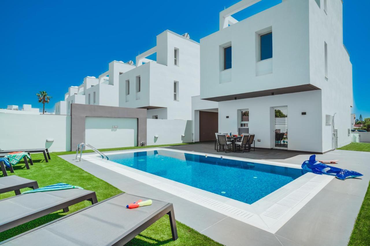 In Style In Modern 3 Bedroom Near Nissi & Square Agia Napa